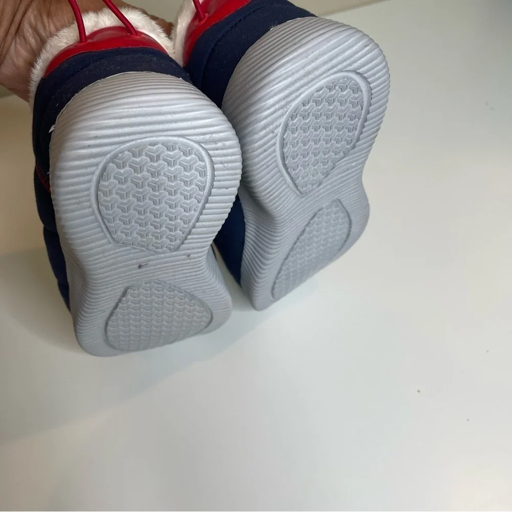 Land’s End Slippers Navy Sherpa Lining With Soles